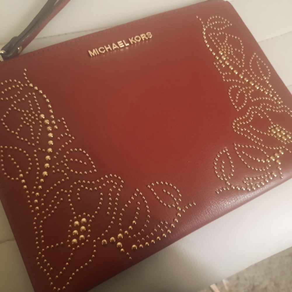 Michael Kors XL leather zipper clutch